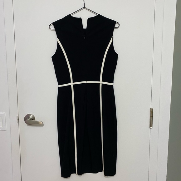 Black and white elegant dress 🖤🤍 - Picture 2 of 2